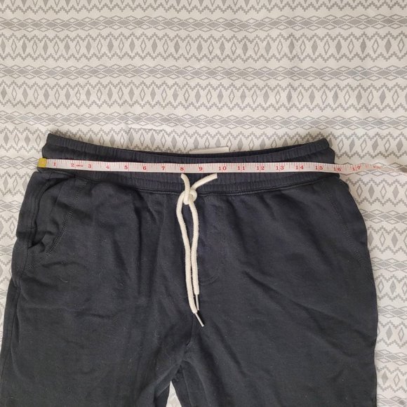 Black Capri sweat pants. Size M. NWT - Picture 6 of 6